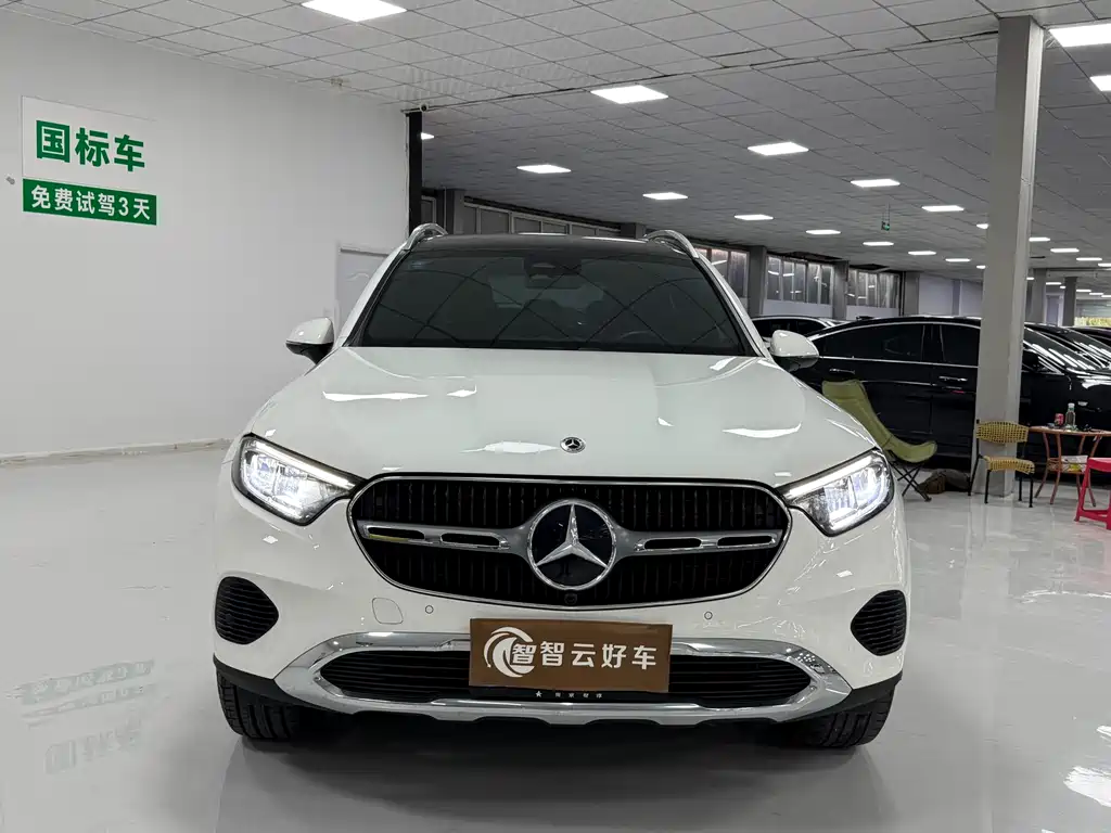 Mercedes-Benz GLC 2023 GLC 260 L 4MATIC 5 мест