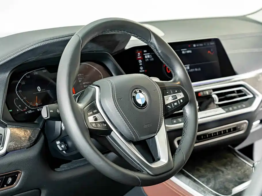 BMW X5 (Import) — миниатюра 11