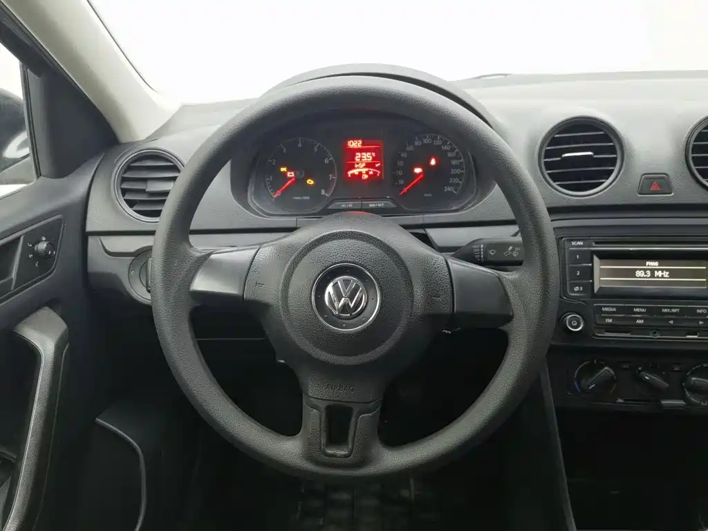 Volkswagen Jetta — миниатюра 11