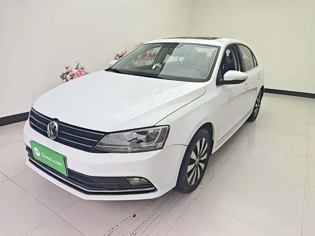 Volkswagen Sagitar 2017