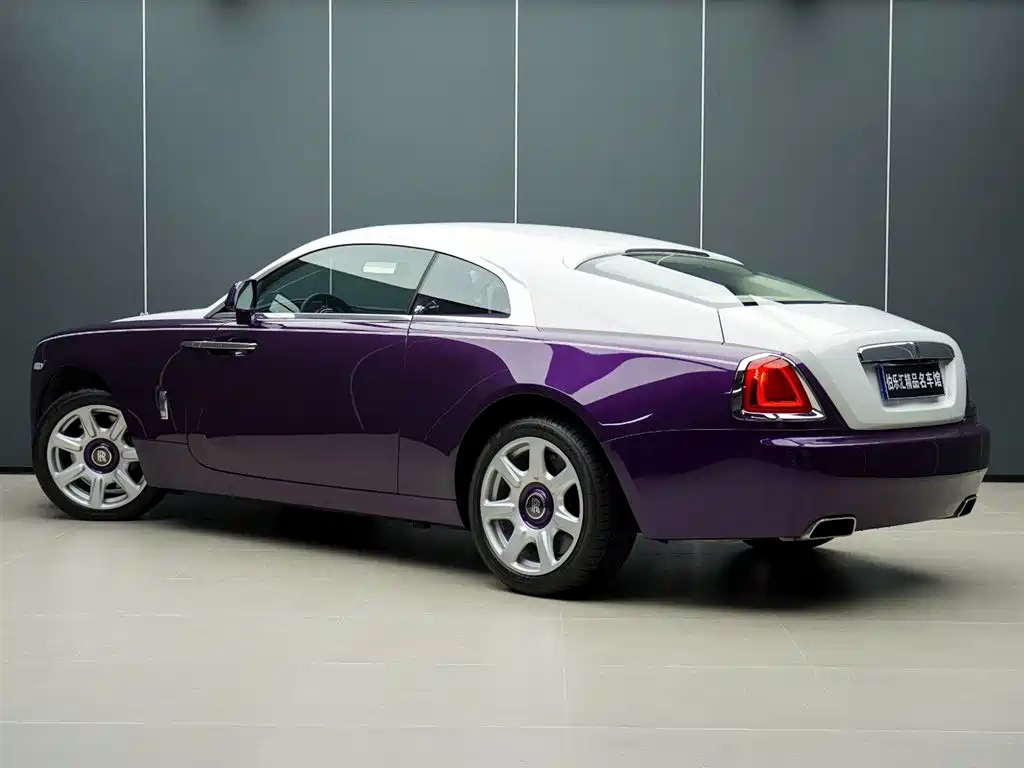 ROLLS-ROYCE PHANTOM