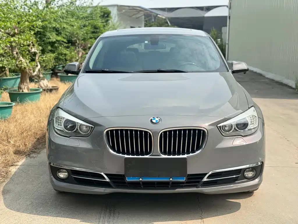 BMW 5 Series GT — миниатюра 2