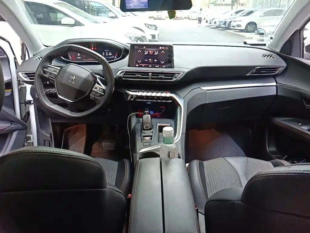 Peugeot 4008 — миниатюра 5
