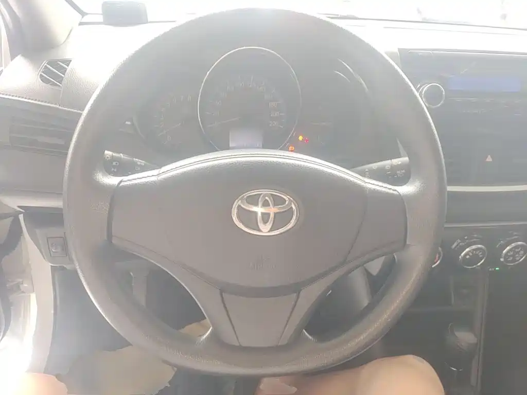Toyota Vios FS — миниатюра 11