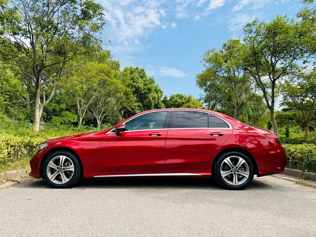 Mercedes-Benz C-Class — миниатюра 4
