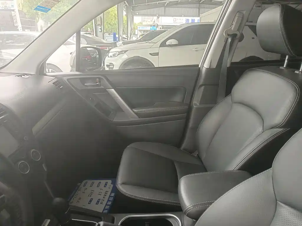 Subaru Forester — миниатюра 8
