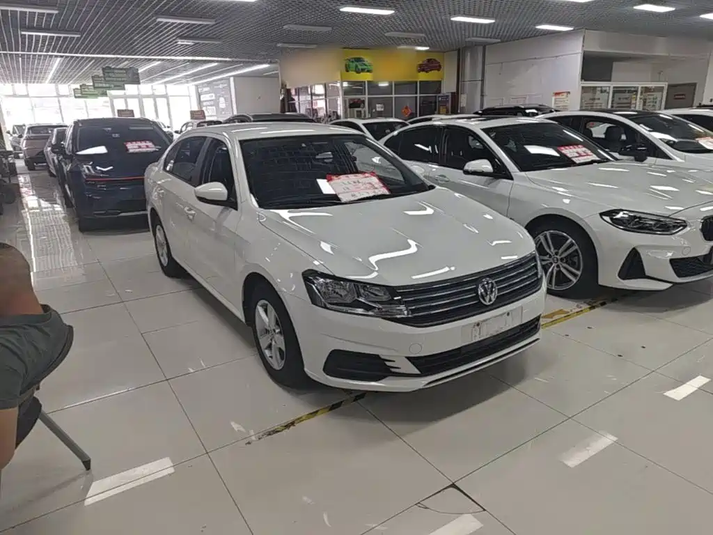 Volkswagen Lavida — миниатюра 4