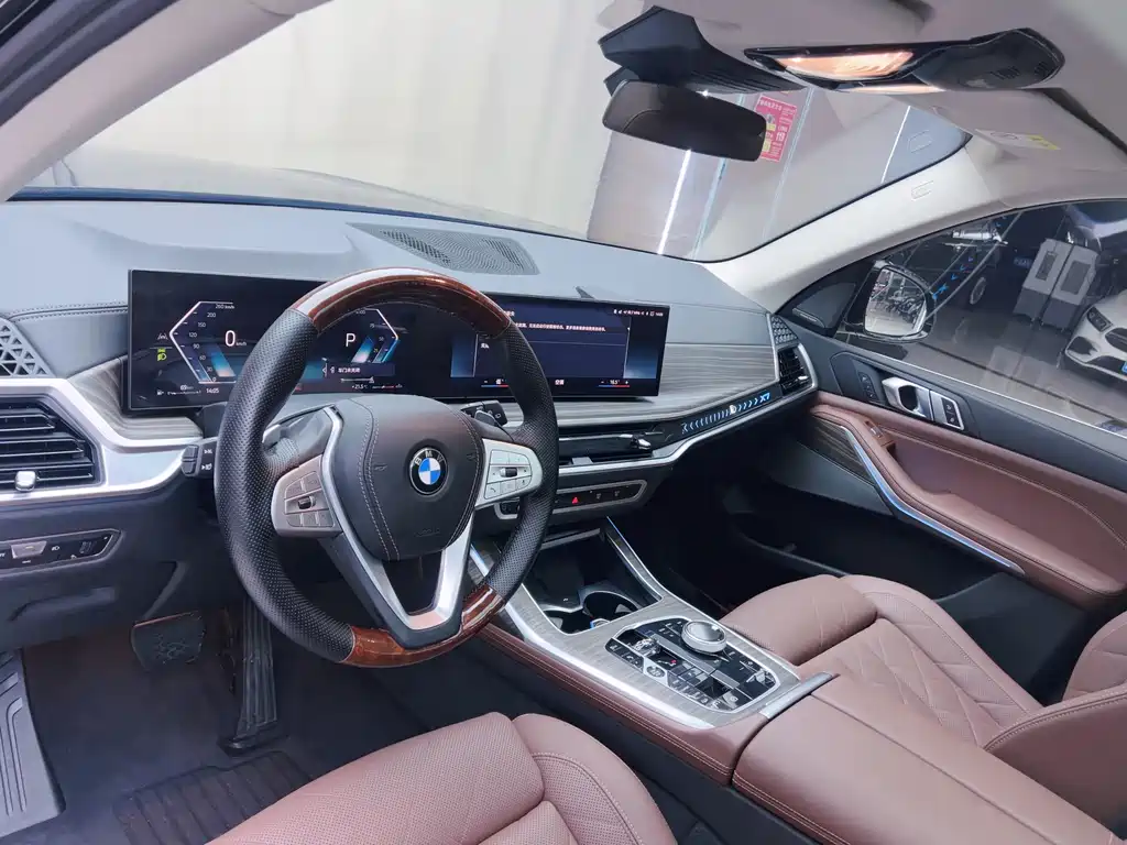 BMW X7 2023 xDrive40i Lead Luxury