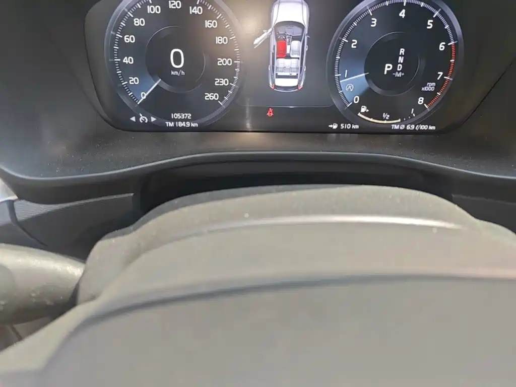 Volvo XC40 — миниатюра 12