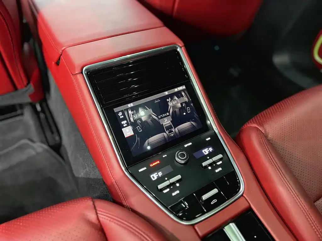 Porsche Panamera — миниатюра 8