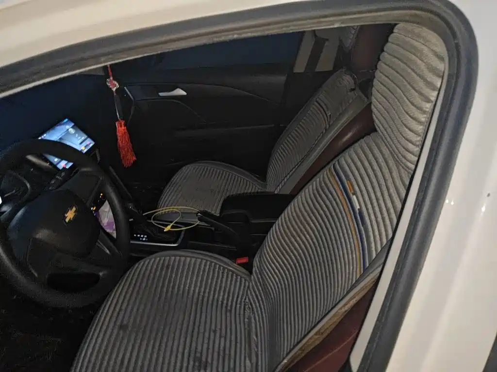 Chevrolet Cavalier — миниатюра 17