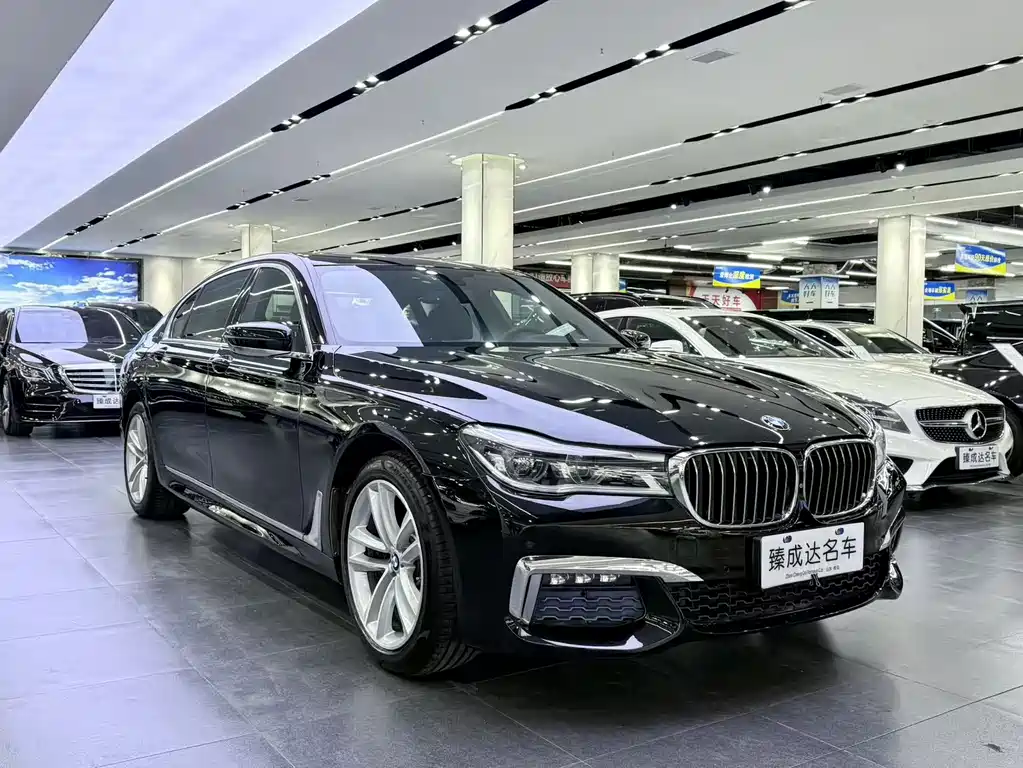 BMW 7 SERIES
