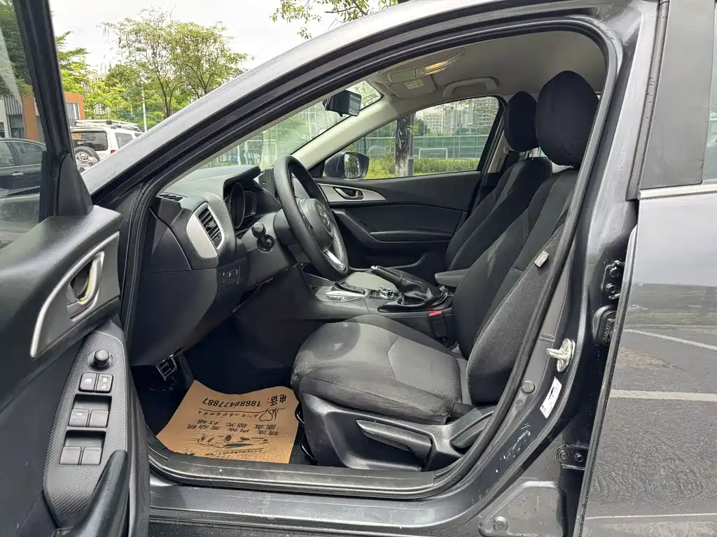 Mazda Mazda3 3 2019 1.5L AT Comfort V