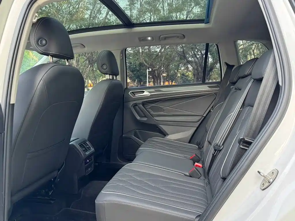 Volkswagen Tiguan L — миниатюра 4