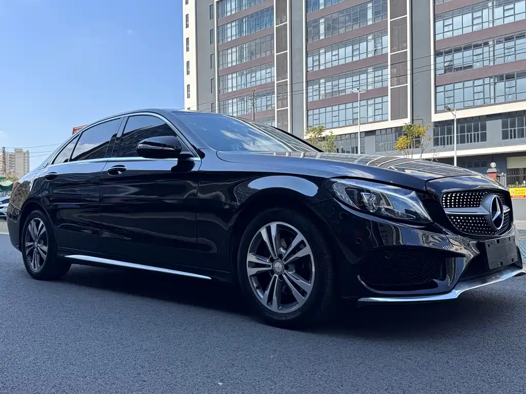 Mercedes-Benz C-Class — миниатюра 5