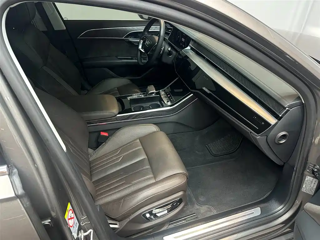 Audi A8 — миниатюра 14