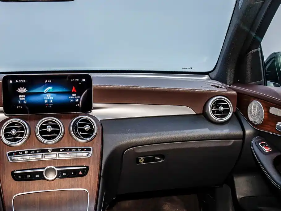 Mercedes-Benz GLC — миниатюра 25