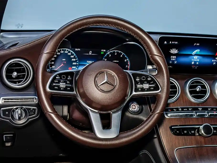 Mercedes-Benz GLC — миниатюра 22