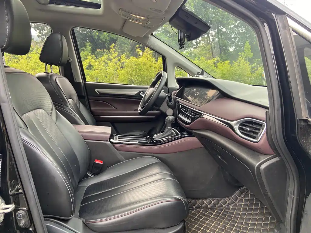 GAC Motor Trumpchi M6 — миниатюра 8