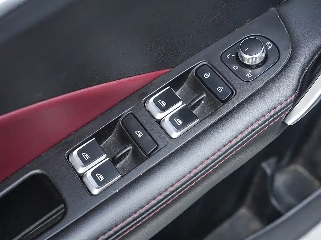 Geely Binyue — миниатюра 18