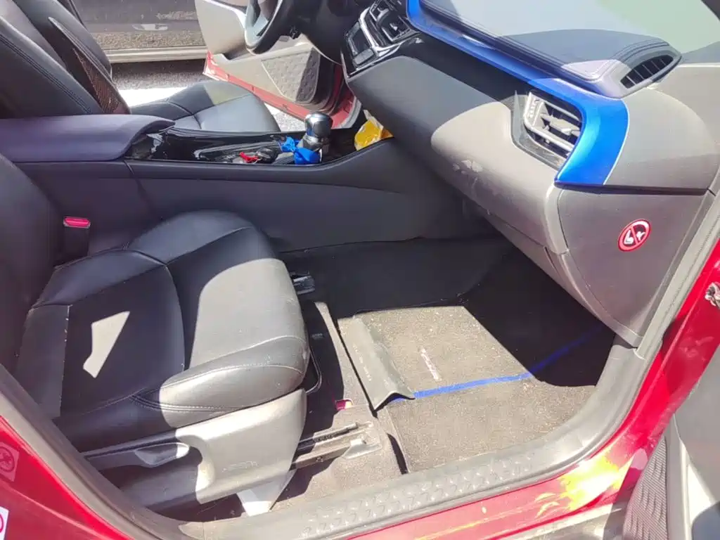 Toyota C-HR — миниатюра 9