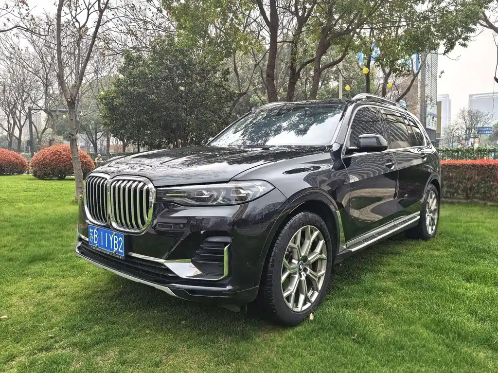 BMW X7 2022