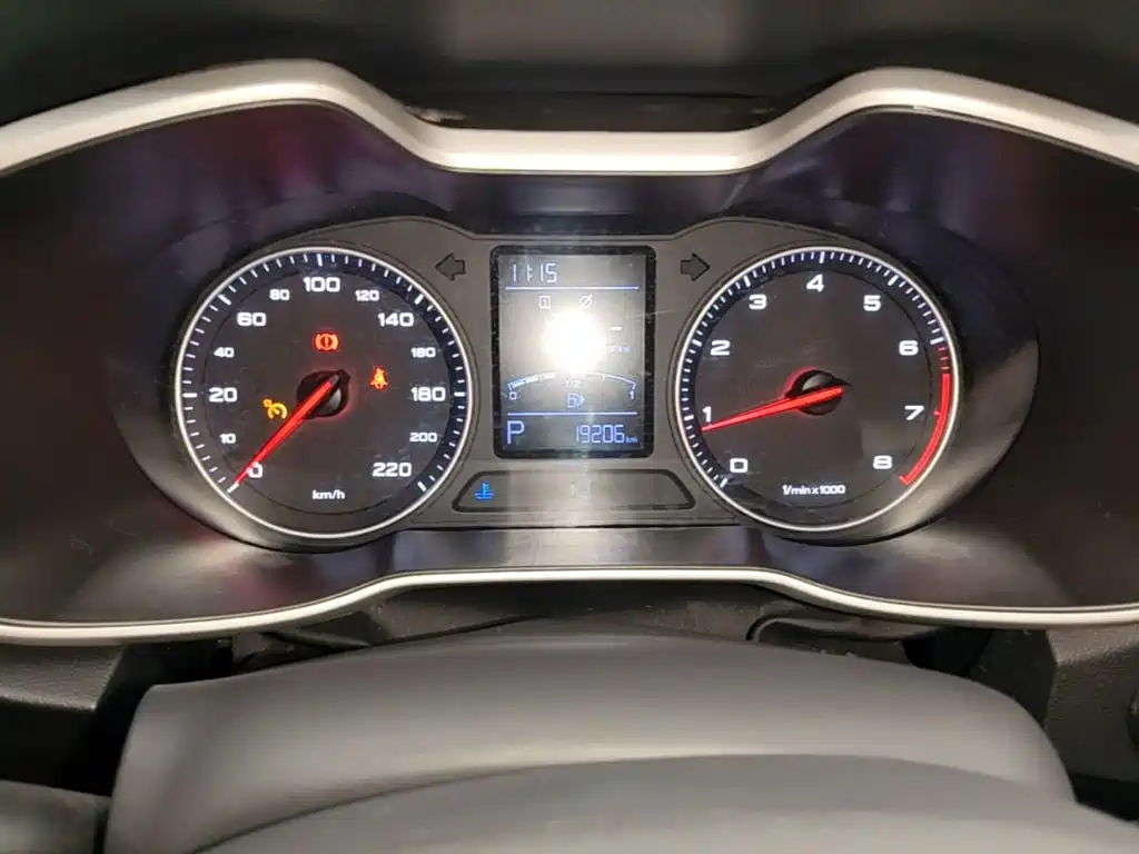 MG ZS — миниатюра 12