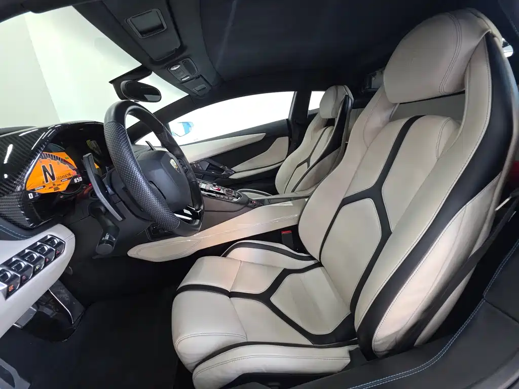 Lamborghini Aventador LP 700-4, фото 12