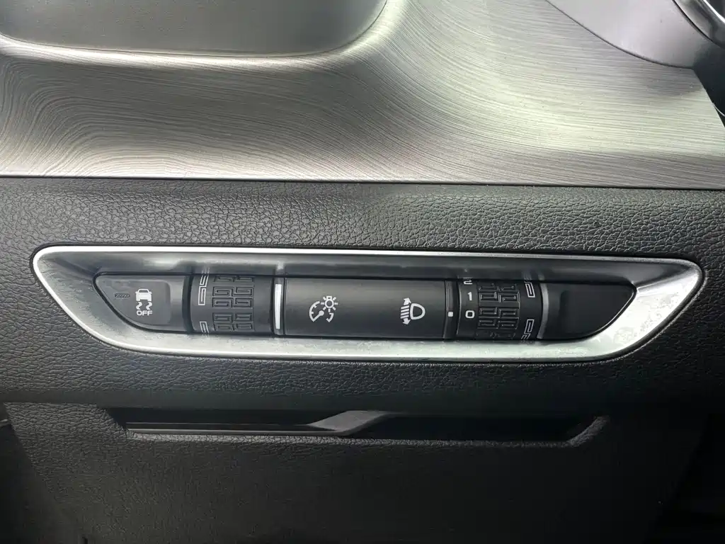 GEELY AUTOMOBILE BINYUE