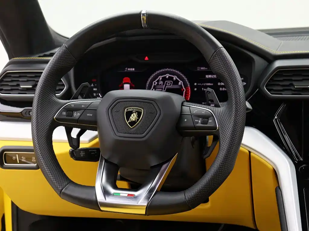 Lamborghini Urus — миниатюра 15