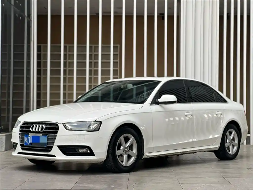 Купить Audi A4L