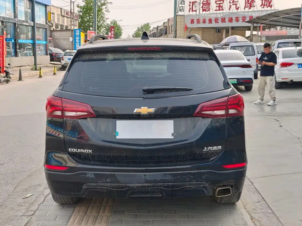 Chevrolet Equinox — миниатюра 8