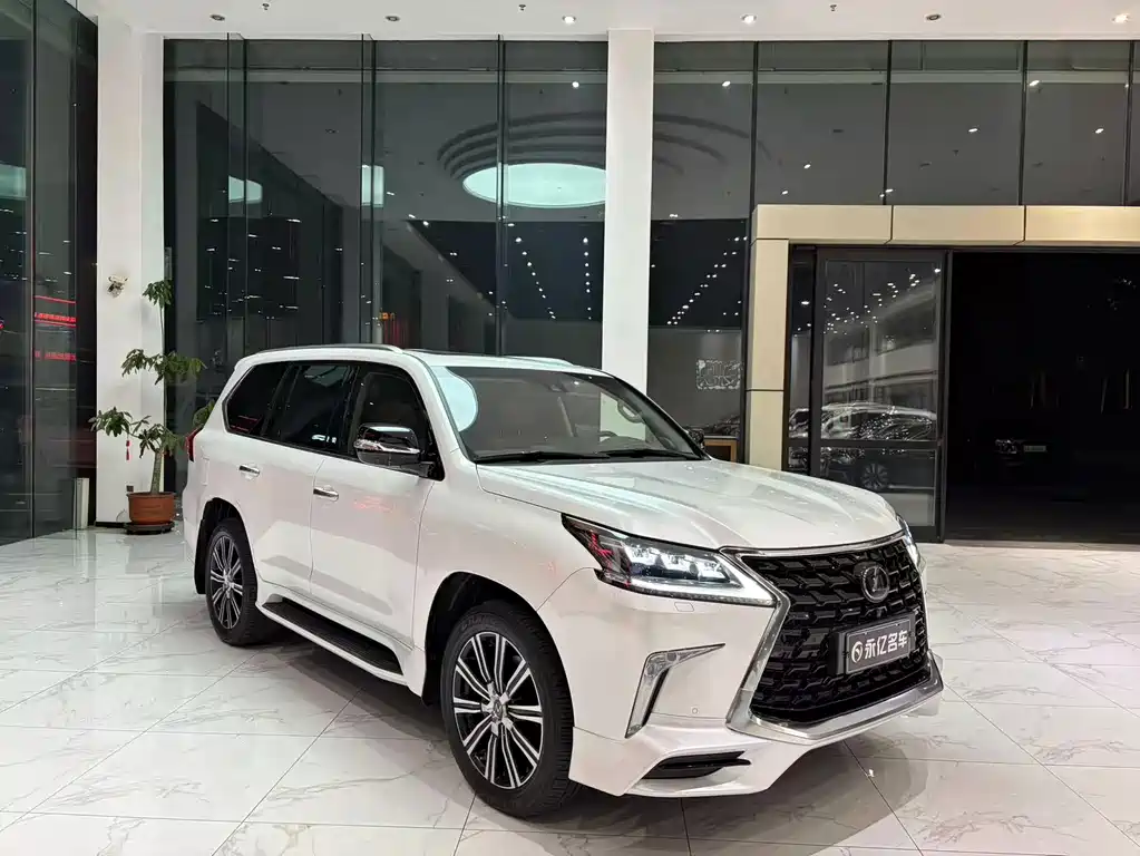 Lexus LX — миниатюра 3