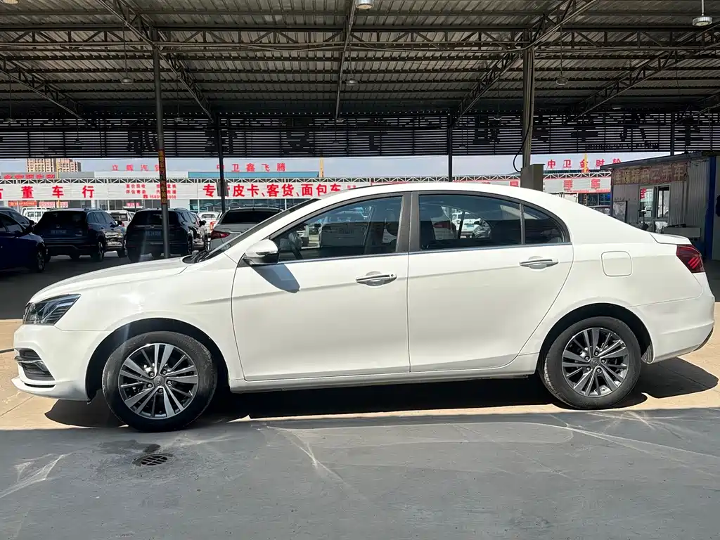 Geely Emgrand — миниатюра 3