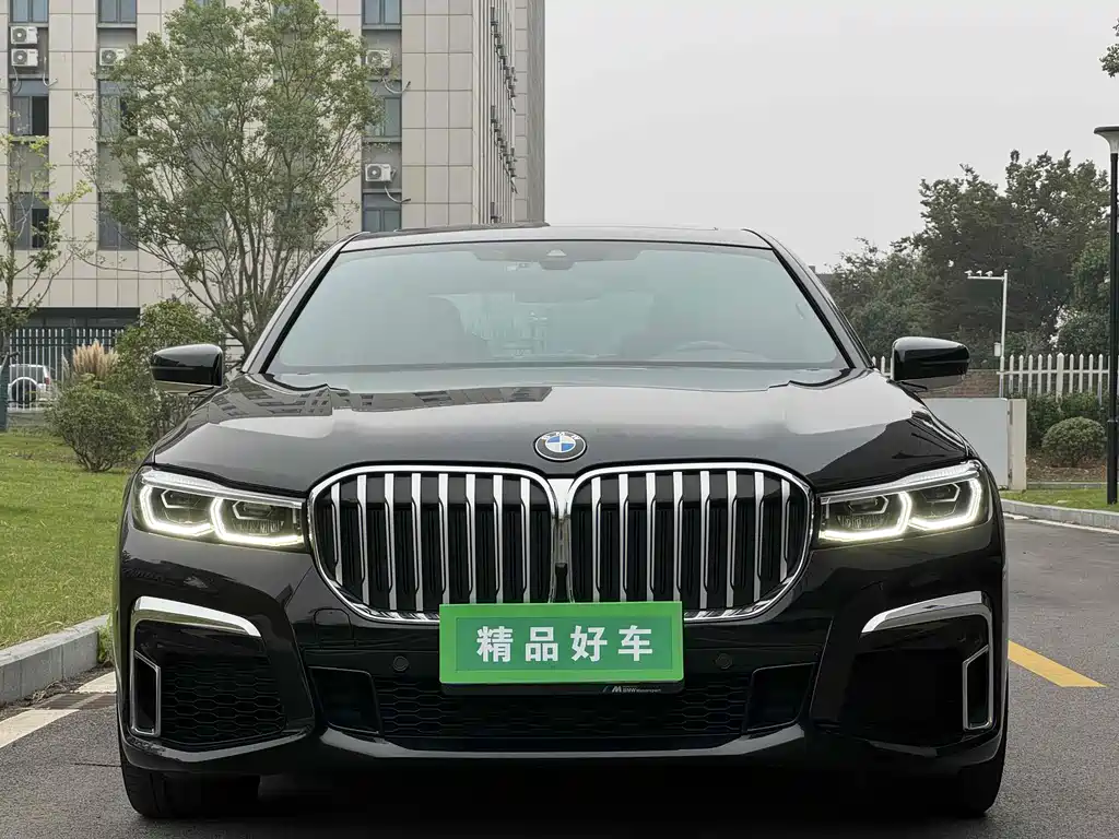 BMW 7 SERIES