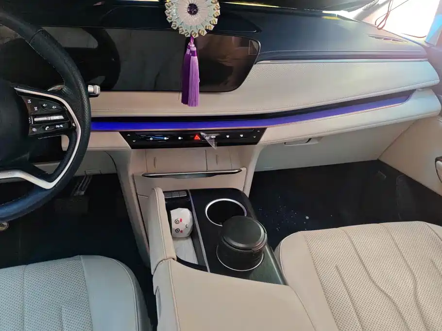 Buick GL8 Hybrid — миниатюра 13