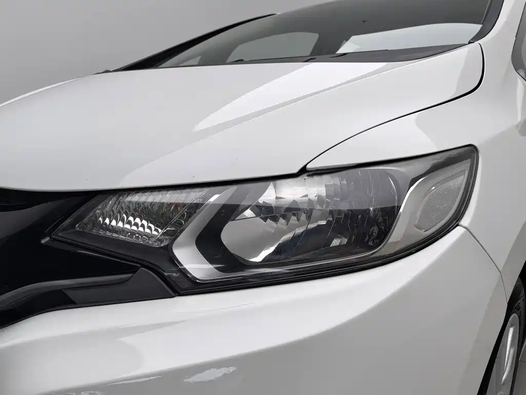 Honda Fit — миниатюра 7