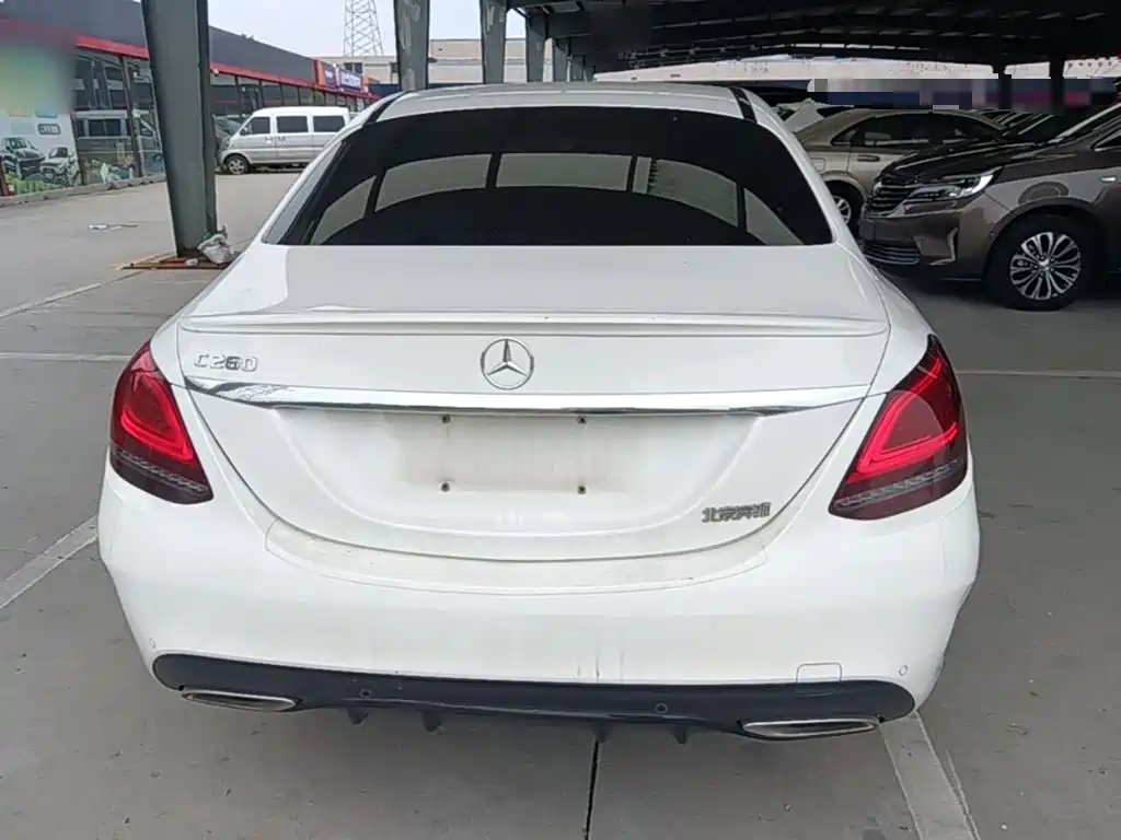 Mercedes-Benz C-Class — миниатюра 6