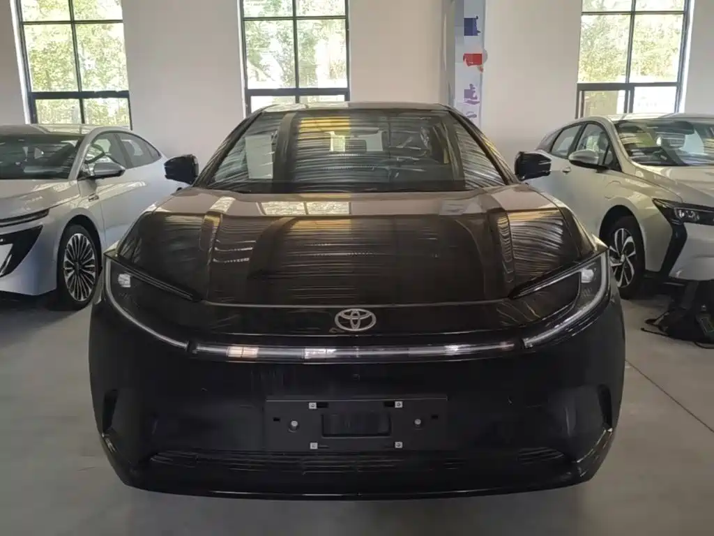 Toyota bZ5 2025 550 PRO