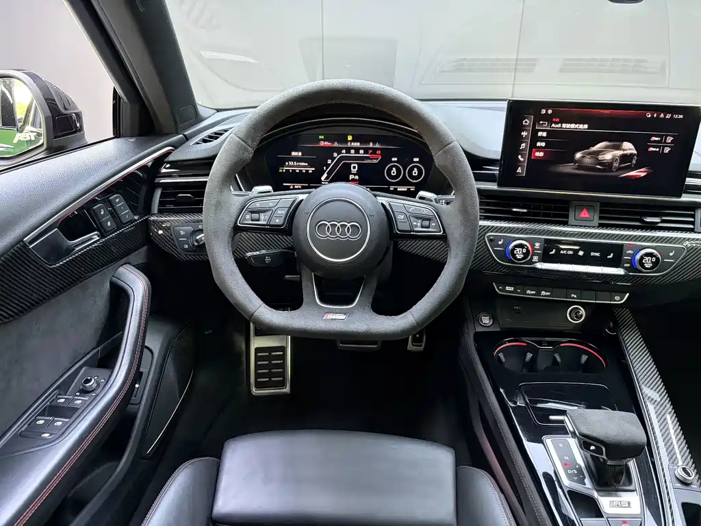 Audi RS 4 — миниатюра 3