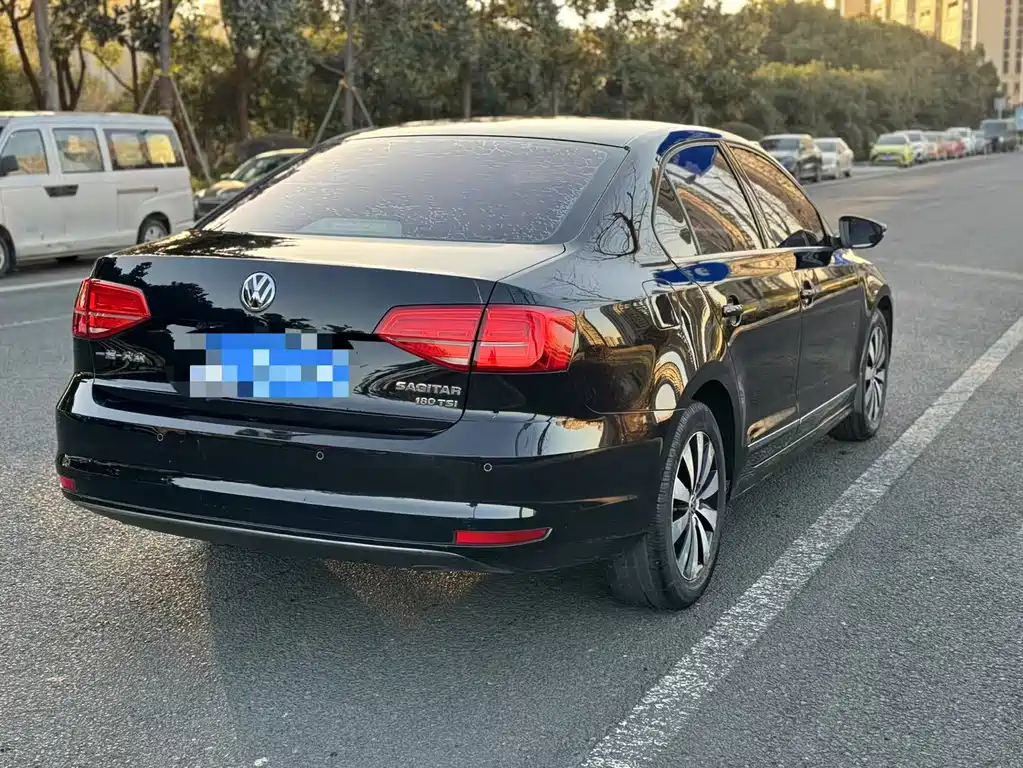 VOLKSWAGEN SAGITAR