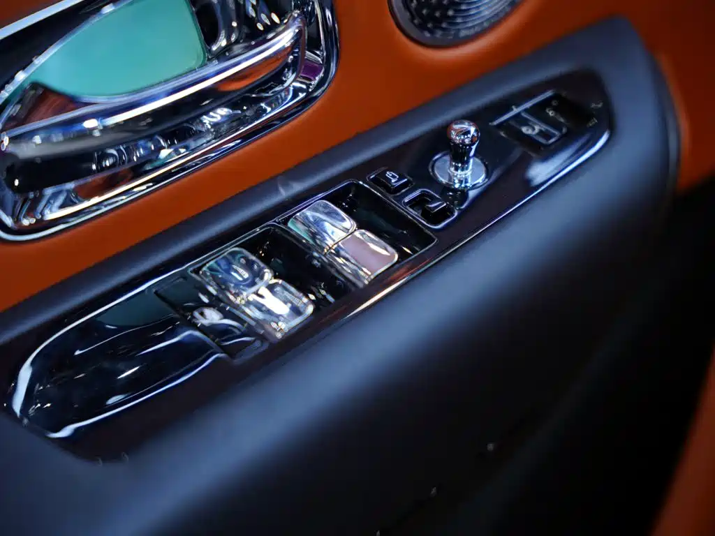 Rolls-Royce Cullinan — миниатюра 29