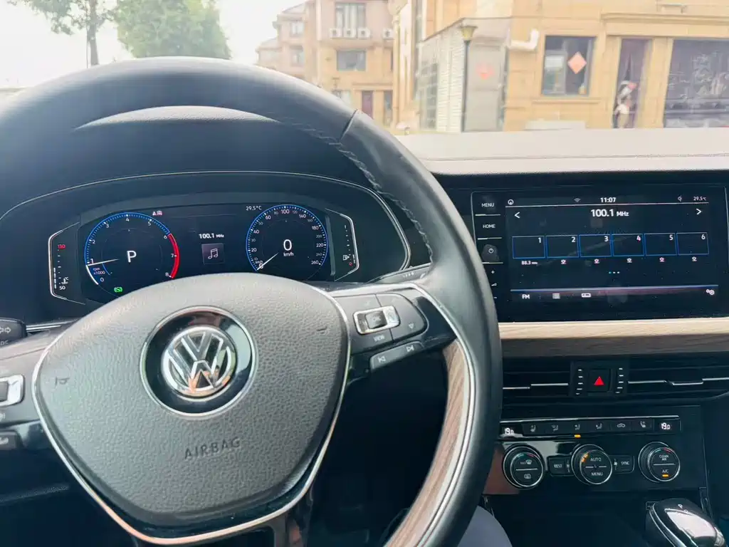 Volkswagen Passat — миниатюра 11