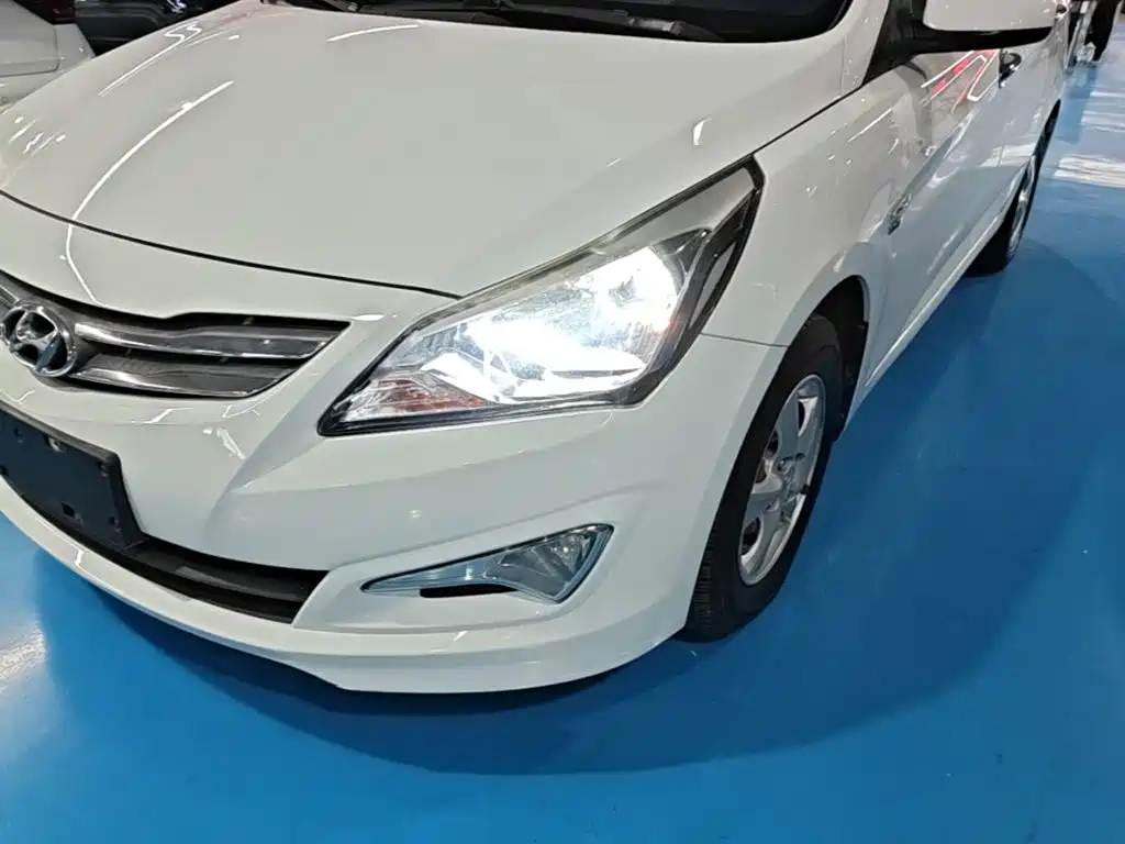 Hyundai Verna — миниатюра 24