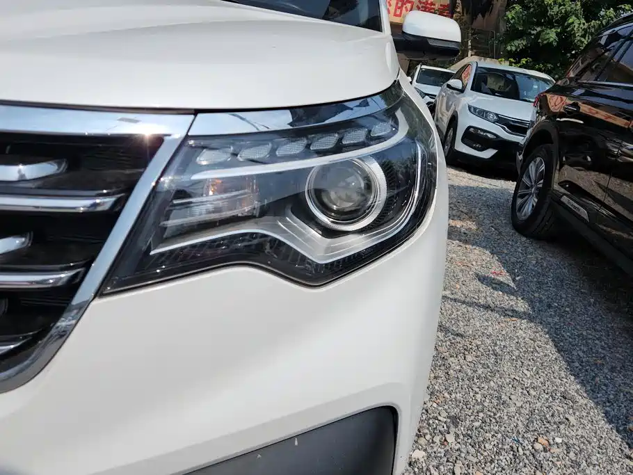 Kia Sportage — миниатюра 5