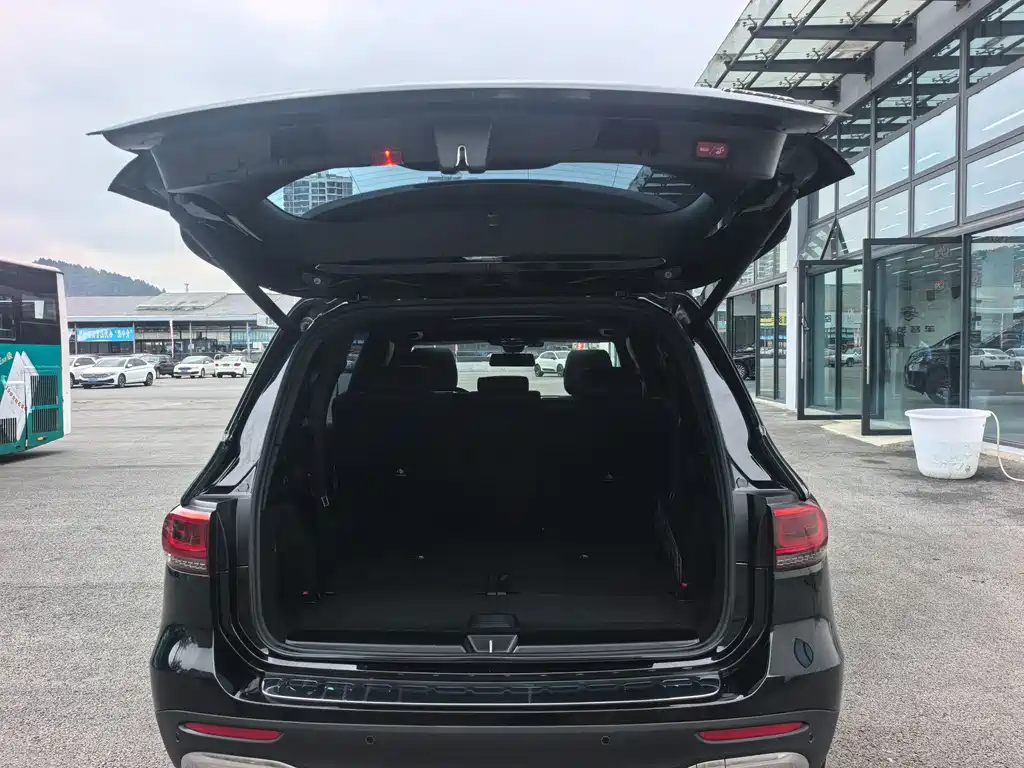 Mercedes-Benz GLB — миниатюра 14