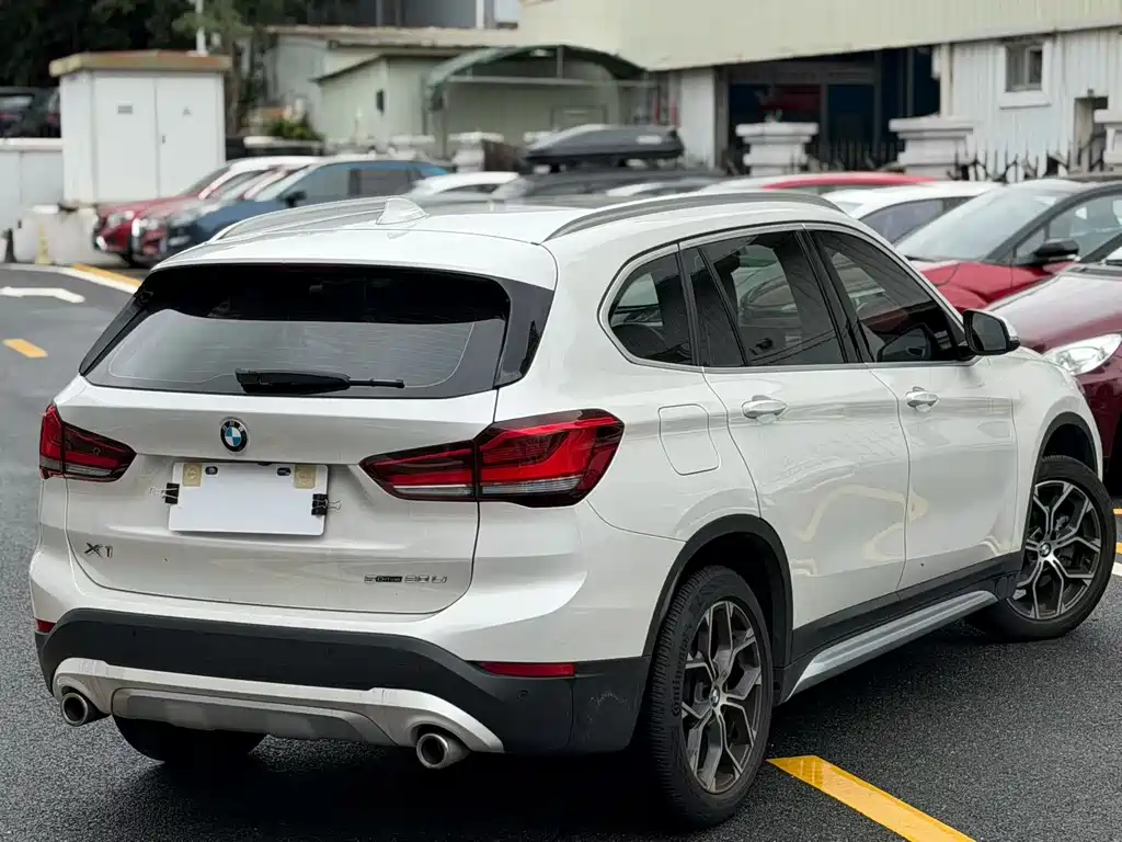 BMW X1 2022 sDrive20Li Premium