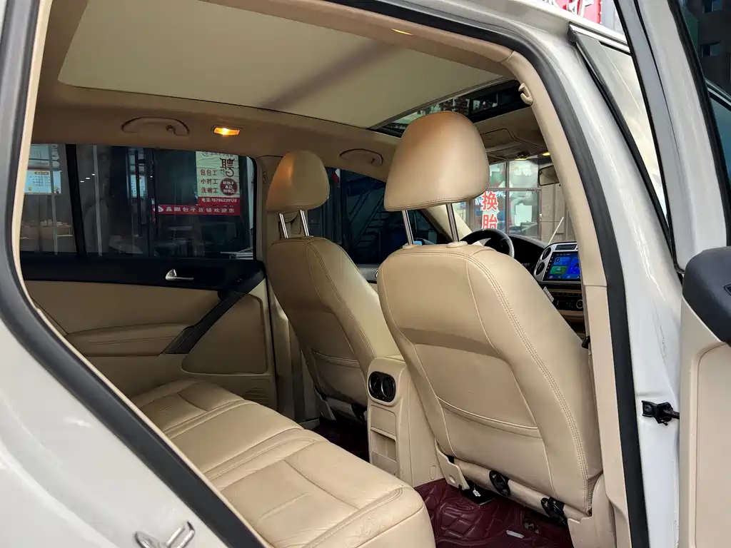 Volkswagen Tiguan — миниатюра 10