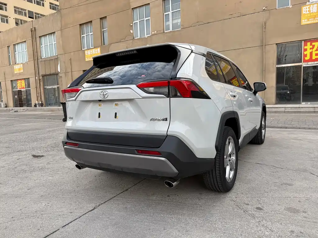 TOYOTA RAV4 RONGFANG