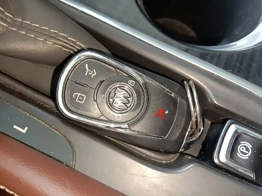 Buick Envision Plus — миниатюра 9